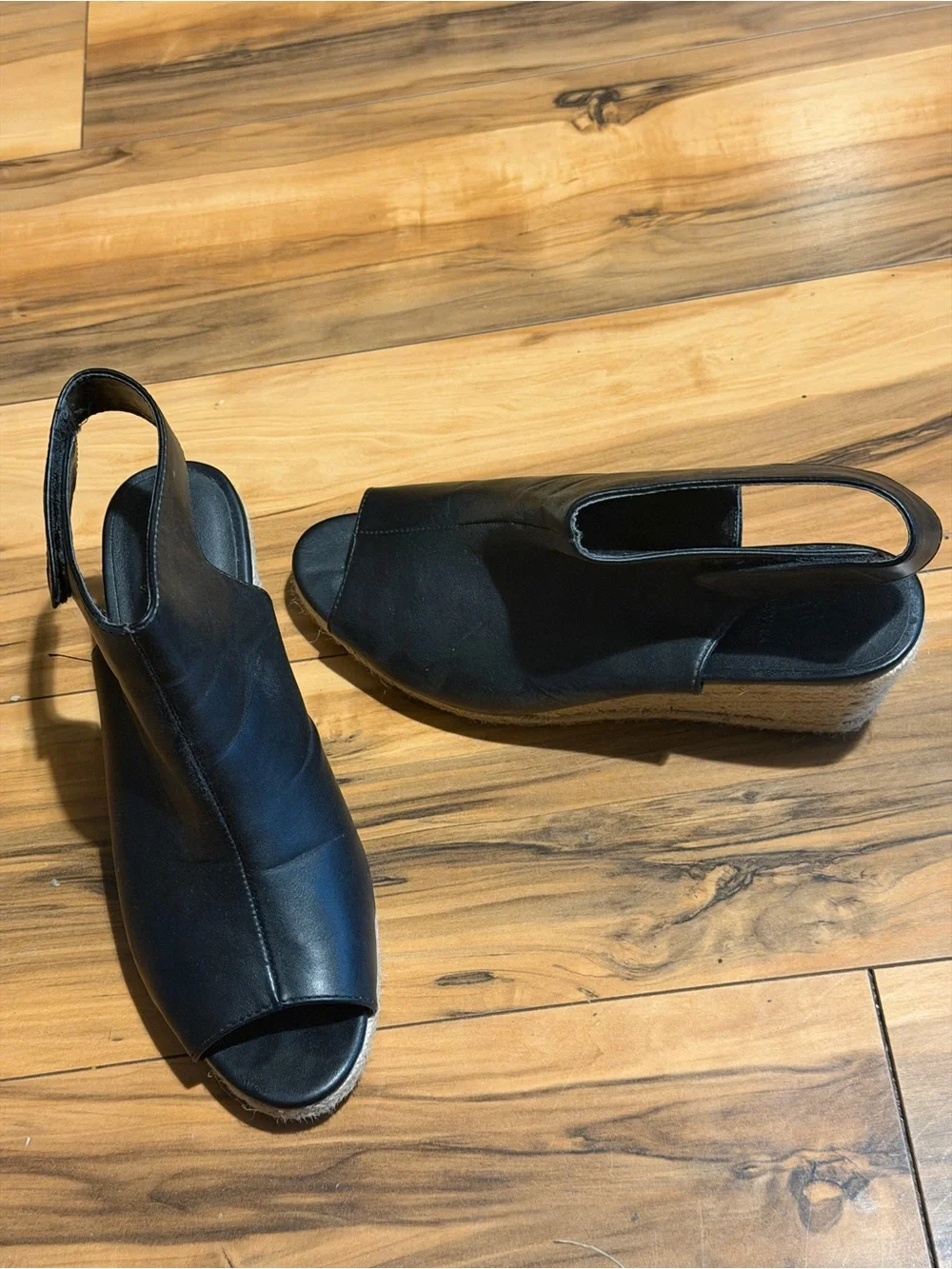 Simply Vera Vera Wang stylish black